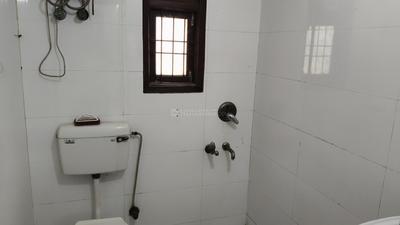 Image of 1200 Sq.ft 2 BHK Apartment / Flat for rent in Pink Apartments, Sector 18 Dwarka, New Delhi for Rs. 39000