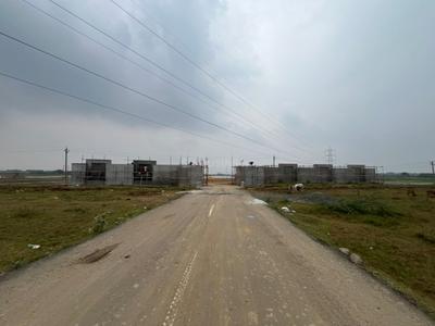 Image of 900 Sq.ft Residential Plot / Land for sale in Avadi, Chennai for Rs. 3300000