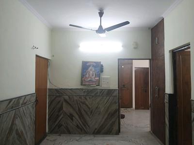 Gallery Cover Image of 650 Sq.ft 2 BHK Apartment / Flat for rent in DDA LIG Apartment Pitampura, Pitampura for Rs. 20000
