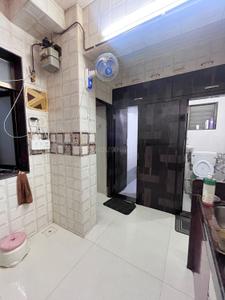 Living Room Image of 680 Sq.ft 1 BHK Apartment / Flat for rent in Airoli Navi Mumbai for Rs. 27000