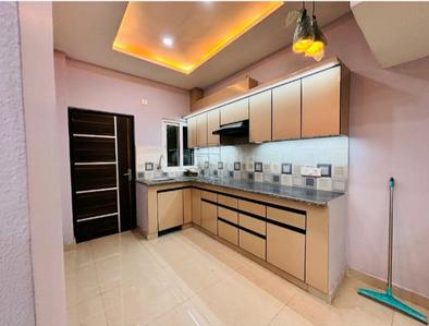 Kitchen Image of 1400 Sq.ft 2 BHK Builder Floor for rent in Qwality Mega Mansions, Green Park Colony Bareilly for Rs. 25000