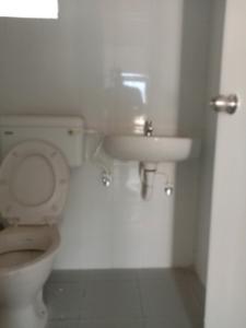Common Bathroom Image of 690 Sq.ft 3 BHK Apartment / Flat for sale in Shapoorji Pallonji Shukhobrishti, New Town Kolkata for Rs. 6000000