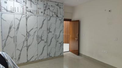 Bedroom Image of 1200 Sq.ft 2 BHK Builder Floor for rent in Beta I Greater Noida for Rs. 25000