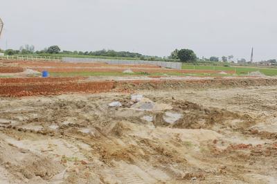 Image of 100 Sq.ft Residential Plot / Land for sale in Sector 17A, Greater Noida for Rs. 2700000
