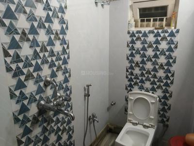 Bathroom Image of 950 Sq.ft 3 BHK Apartment / Flat for sale in Dum Dum Kolkata for Rs. 5000000