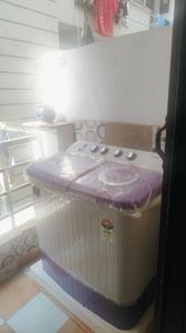 Balcony Image of 500 Sq.ft 1 BHK Apartment / Flat for rent in Krishna Vatika, Nai Basti Dundahera Ghaziabad for Rs. 11000