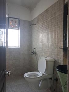 Common Bathroom Image of 924 Sq.ft 2 BHK Apartment / Flat for sale in Paras Tierea, Sector 137 Noida for Rs. 8600000