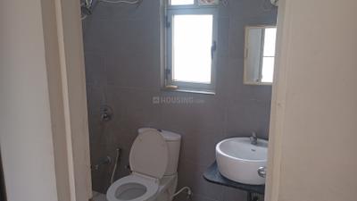 Image of 1350 Sq.ft 2.5 BHK Apartment / Flat for rent in Adani The Meadows, Shantigram, Ahmedabad for Rs. 36000