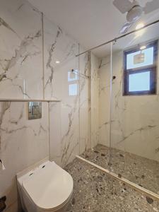 Bathroom Image of 2844 Sq.ft 4 BHK Builder Floor for sale in DLF Phase 3 Gurgaon for Rs. 30000000