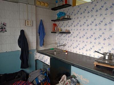 Kitchen Image of 580 Sq.ft 1 RK Apartment / Flat for sale in Shaniwar Peth Pune for Rs. 6100000