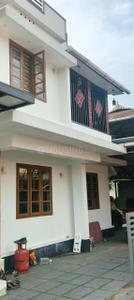 Image of 2500 Sq.ft 4 BHK Independent House for sale in Aluva, Kochi for Rs. 7500000