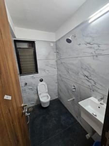 Bathroom Image of 1698 Sq.ft 3 BHK Apartment / Flat for rent in Roongta Preciso, Gangapur Nashik for Rs. 25000