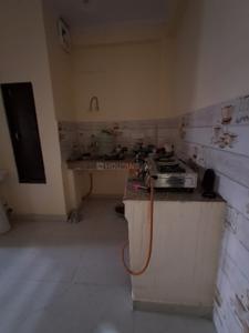 Kitchen Image of 750 Sq.ft 2 BHK Builder Floor for rent in Sector 63 A Noida for Rs. 16000