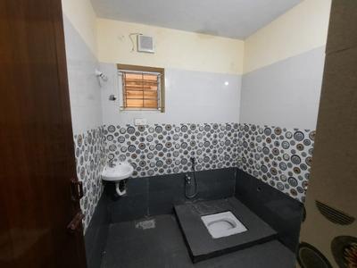Bathroom Image of 1075 Sq.ft 2 BHK Apartment / Flat for sale in APR Pearl Park, Vandalur Chennai for Rs. 4900000