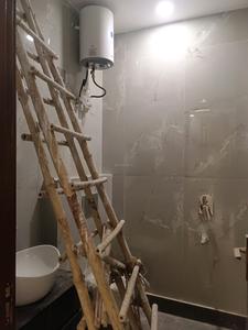 Common Bathroom Image of 1000 Sq.ft 3 BHK Builder Floor for sale in Pitampura New Delhi for Rs. 11500000