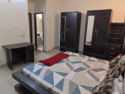 Bedroom Image of 1275 Sq.ft 2 BHK Apartment / Flat for rent in Rohtas Plumeria Homes, Gomti Nagar Lucknow for Rs. 35000