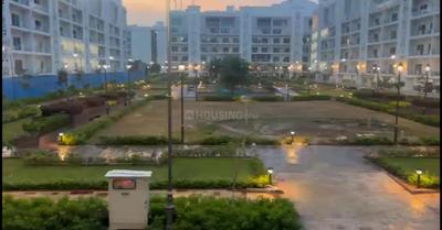 Image of 2385 Sq.ft 4 BHK Apartment / Flat for rent in Wave UCHDPL Veridia Oakwood Enclave, Wave City, Ghaziabad for Rs. 60000