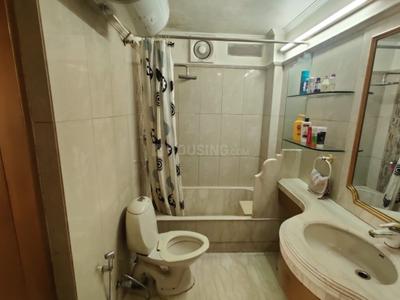 Bathroom Image of 2700 Sq.ft 3 BHK Apartment / Flat for sale in Gariahat Kolkata for Rs. 36000000