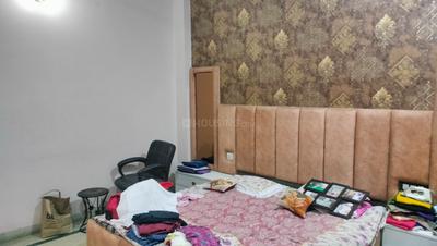 Bedroom Image of 2300 Sq.ft 4 BHK Builder Floor for sale in Shastri Nagar Ghaziabad for Rs. 16000000