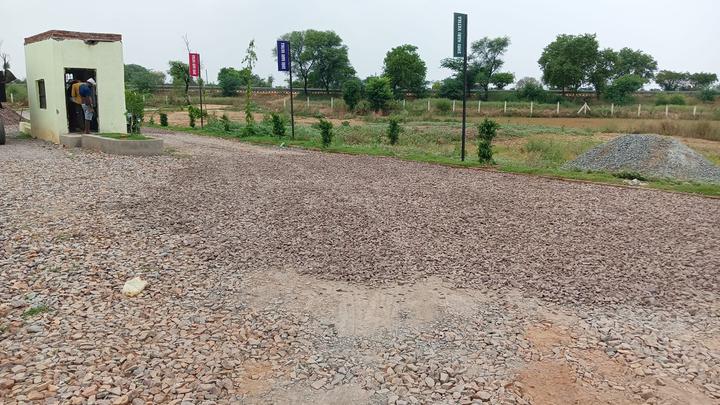 Shri Hari vatika jevar airport Main Image 1