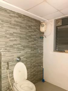 Common Bathroom Image of 850 Sq.ft 1.5 BHK Apartment / Flat for sale in Lodha Palava Elite K To T, Palava Phase 2 Thane for Rs. 4100000