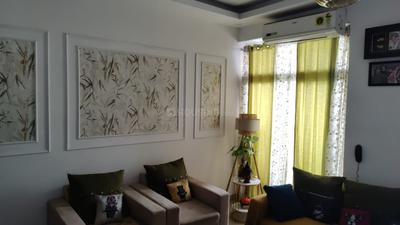 Bedroom Image of 1149 Sq.ft 2 BHK Apartment / Flat for rent in Saviour Greenisle, Crossings Republik Ghaziabad for Rs. 20000