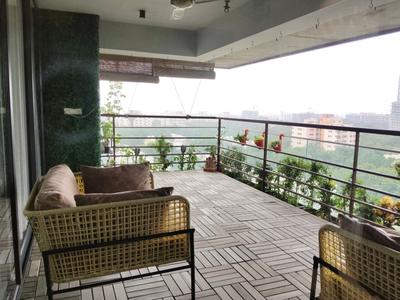 Balcony Image of 3350 Sq.ft 4 BHK Apartment / Flat for sale in Paarijat Eclat, Iscon Ambli Road Ahmedabad for Rs. 53000000
