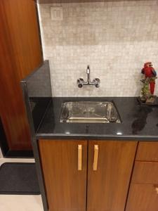 Kitchen Image of 600 Sq.ft 1 BHK Apartment / Flat for rent in Colaba Mumbai for Rs. 100000