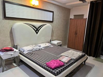 Bedroom Image of 4500 Sq.ft 4 BHK Penthouse for sale in Amrapali Silicon City, Sector 76 Noida for Rs. 50000000