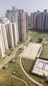 Image of 3300 Sq.ft 3 BHK Apartment / Flat for rent in Parx Laureate, Sector 108, Noida for Rs. 85000