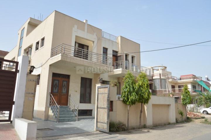 Sector 10A More Images 1