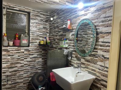 Bathroom Image of 1150 Sq.ft 2 BHK Apartment / Flat for rent in Sneha Complex, Warje Pune for Rs. 28000