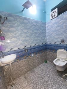 Bathroom Image of 1600 Sq.ft 2 BHK Duplex for rent in Nehru Nagar Bilaspur for Rs. 20000