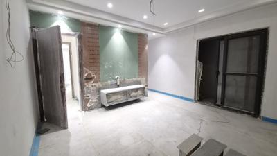 Bedroom Image of 2448 Sq.ft 4 BHK Builder Floor for sale in Model Town New Delhi for Rs. 60000000