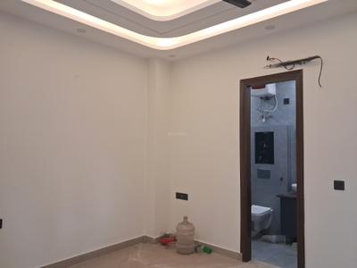 Bedroom Image of 1350 Sq.ft 3 BHK Builder Floor for sale in Paschim Vihar New Delhi for Rs. 28000000