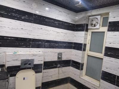 Bathroom Image of 1230 Sq.ft 2 BHK Apartment / Flat for rent in Unitech Fresco, Sector 50 Gurgaon for Rs. 51000
