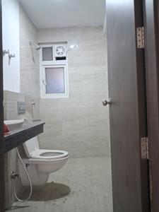 Common Bathroom Image of 1625 Sq.ft 3 BHK Apartment / Flat for sale in ATS Le Grandiose, Sector 150 Noida for Rs. 18800000