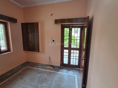 Bedroom Image of 1200 Sq.ft 3 BHK Builder Floor for rent in Sasni Gate Aligarh for Rs. 10000