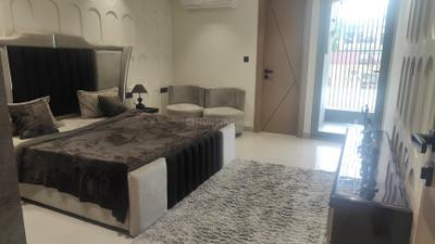 Bedroom Image of 2300 Sq.ft 4 BHK Builder Floor for sale in Mayfield Garden Luxury Floors, Mayfield Garden Gurgaon for Rs. 37000000