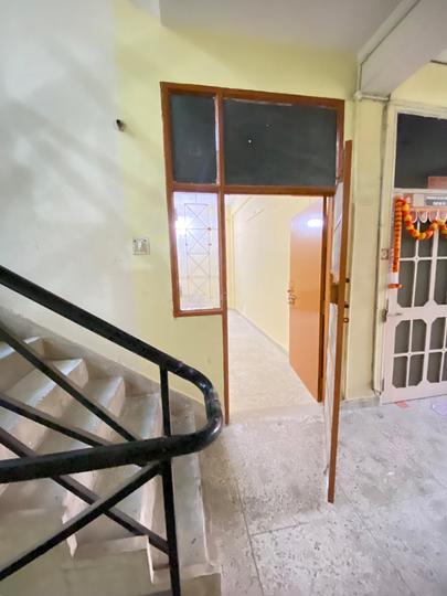 Gopal Tirath Paza Main Image 1