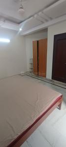 Bedroom Image of 1250 Sq.ft 2 BHK Builder Floor for rent in East Of Kailash New Delhi for Rs. 45000