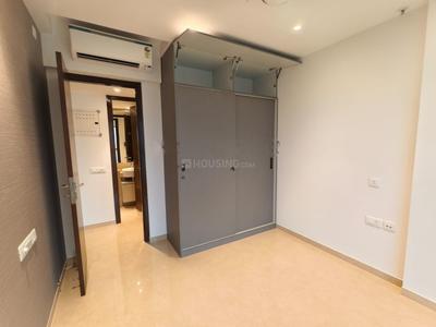 Bedroom Image of 1051 Sq.ft 3 BHK Apartment / Flat for rent in Hiranandani Highland A B C D And E Wing, Powai Mumbai for Rs. 138000