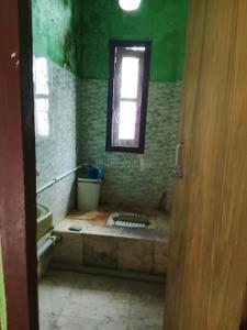 Bathroom Image of 650 Sq.ft 1 BHK Builder Floor for rent in Pradhan Nagar Siliguri for Rs. 7500