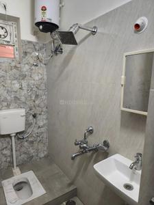 Bathroom Image of 1250 Sq.ft 2 BHK Apartment / Flat for rent in Kavadiguda Hyderabad for Rs. 25000