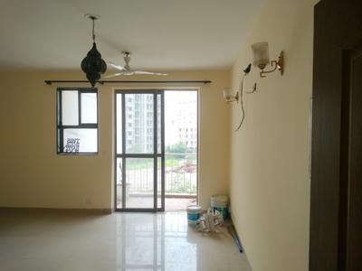 Living Room Image of 1090 Sq.ft 2 BHK Apartment / Flat for sale in Unitech The Residences, Sector 33 Gurgaon for Rs. 17000000