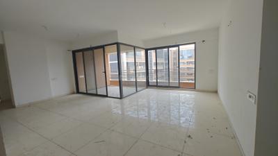 Living Room Image of 3004 Sq.ft 4 BHK Apartment / Flat for sale in Shrinivas Luxuria, Bhadaj Ahmedabad for Rs. 19500000