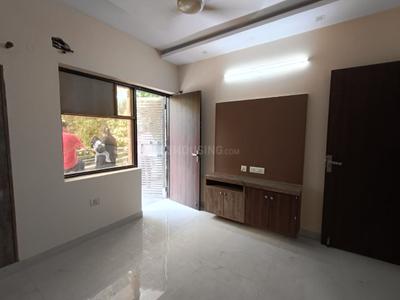 Bedroom Image of 1200 Sq.ft 2 BHK Builder Floor for sale in Janakpuri New Delhi for Rs. 19000000