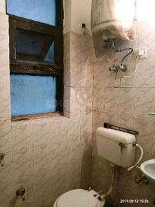 Bathroom Image of 250 Sq.ft 1 RK Builder Floor for rent in DLF Phase 3 Gurgaon for Rs. 7000