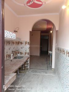 Kitchen Image of 585 Sq.ft 1 BHK Builder Floor for rent in Dwarka Mor New Delhi for Rs. 8500