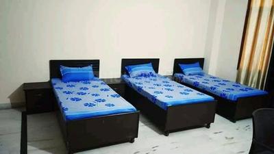 Bedroom Image of Girls pg in Sector 3, Noida